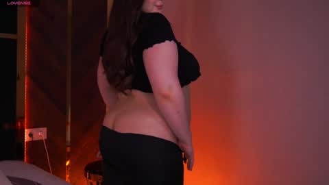 Amber online show from January 12, 2025, 1:42 am