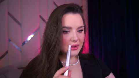 Amber online show from March 10, 2025, 11:16 pm