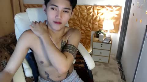 Steph online show from February 19, 2025, 5:05 am