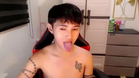 Snapshot of cuteasiancock98 chatting on March 18, 2026, 1:47 pm Steph online show from March 18, 2026, 1:47 pm
