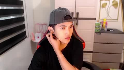 Snapshot of cuteasiancock98 chatting on March 29, 2026, 11:27 pm Steph online show from March 29, 2026, 11:27 pm