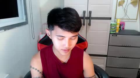 Snapshot of cuteasiancock98 chatting on April 2, 2026, 2:04 pm Steph online show from April 2, 2026, 2:04 pm