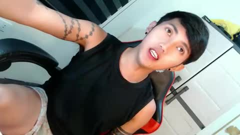 Snapshot of cuteasiancock98 chatting on April 28, 2026, 2:49 am Steph online show from April 28, 2026, 2:49 am