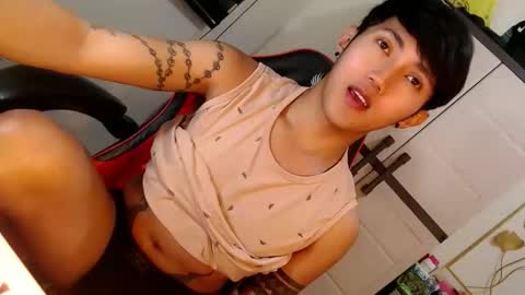 Snapshot of cuteasiancock98 chatting on May 2, 2026, 11:43 pm Steph online show from May 2, 2026, 11:43 pm