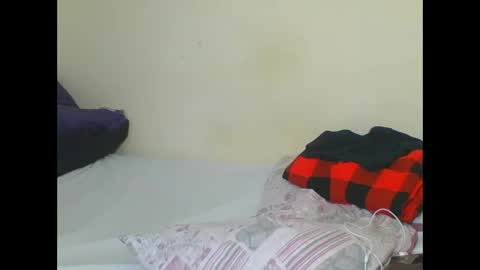 Snapshot of cuteaurel chatting on May 17, 2026, 9:33 pm AURELIA online show from May 17, 2026, 9:33 pm
