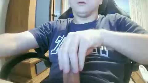 Cuteboy090 online show from September 11, 2025, 2:39 pm