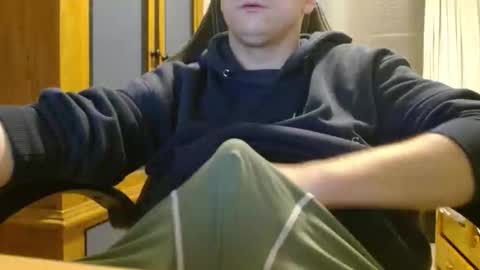 Snapshot of cuteboy090 chatting on May 11, 2026, 9:56 pm Cuteboy090 online show from May 11, 2026, 9:56 pm
