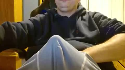 Snapshot of cuteboy090 chatting on May 13, 2026, 10:17 pm Cuteboy090 online show from May 13, 2026, 10:17 pm
