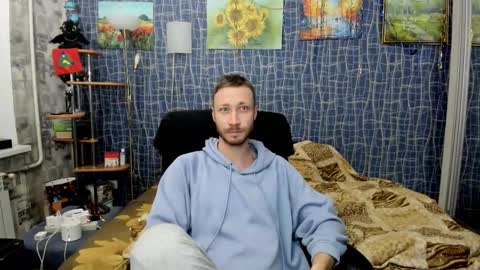 cuteboy228 online show from February 4, 2026, 6:03 pm