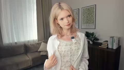 Alice online show from October 1, 2025, 8:31 am