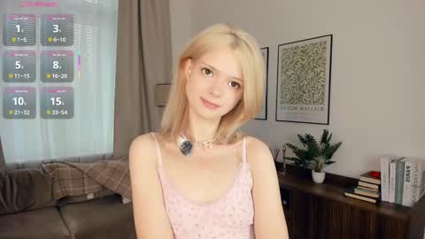 Snapshot of cutebrutality chatting on October 23, 2025, 8:24 am Alice online show from October 23, 2025, 8:24 am