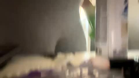 Snapshot of cutecuban18 chatting on December 30, 2024, 3:57 pm loveolots online show from December 30, 2024, 3:57 pm