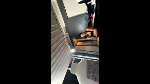 Snapshot of cutecuban18 chatting on January 6, 2025, 4:34 pm loveolots online show from January 6, 2025, 4:34 pm