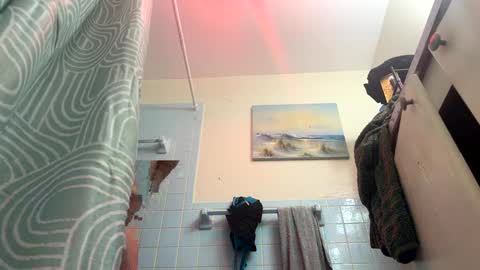 Snapshot of cutecuban18 chatting on October 3, 2025, 3:25 am loveolots online show from October 3, 2025, 3:25 am