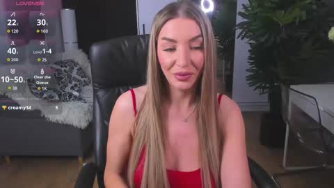 Snapshot of cutee_lexy chatting on November 19, 2025, 1:44 pm Lexy online show from November 19, 2025, 1:44 pm