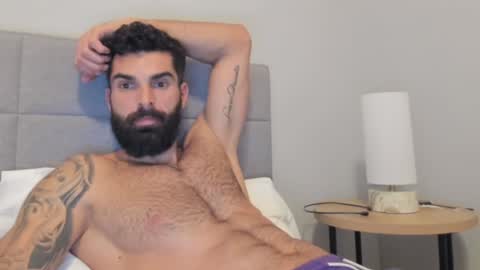 cuteeboy online show from January 2, 2025, 11:16 pm