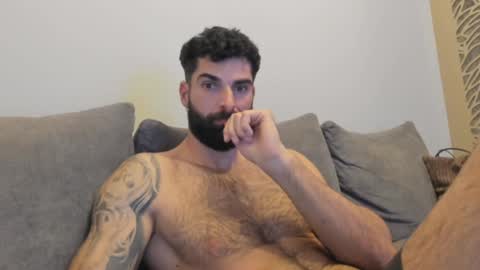 cuteeboy online show from January 17, 2025, 11:07 pm