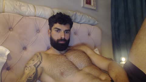 cuteeboy online show from January 25, 2025, 6:57 pm