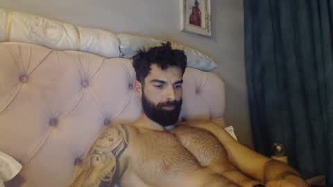 cuteeboy online show from January 26, 2025, 4:41 pm