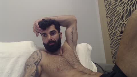 cuteeboy online show from January 26, 2025, 7:41 pm