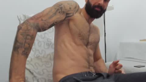 cuteeboy online show from February 4, 2025, 10:45 pm