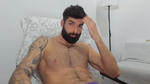 cuteeboy online show from February 5, 2025, 4:36 pm