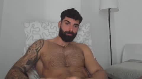 cuteeboy online show from February 8, 2025, 11:55 am