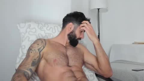 cuteeboy online show from February 12, 2025, 1:59 pm
