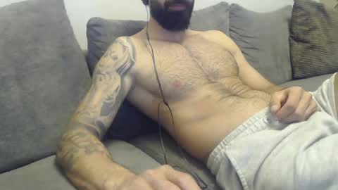 cuteeboy online show from April 26, 2026, 6:27 pm