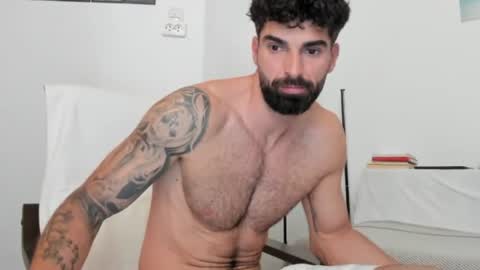 cuteeboy online show from June 30, 2026, 11:55 am