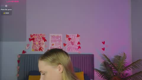 Snapshot of cutefever chatting on June 14, 2026, 1:03 am Amyy online show from June 14, 2026, 1:03 am