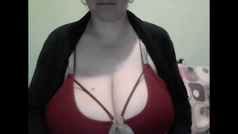 Snapshot of cutejessytom chatting on January 6, 2026, 7:01 am Jessy online show from January 6, 2026, 7:01 am