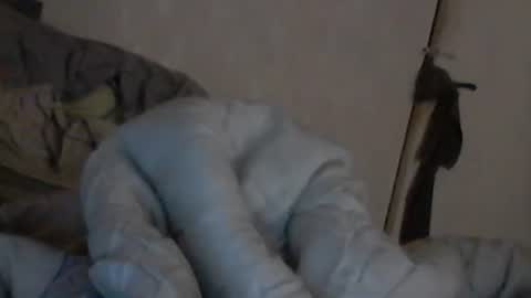 Snapshot of cutekattie chatting on December 6, 2024, 10:05 am cutekattie online show from December 6, 2024, 10:05 am