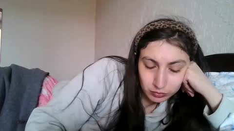 cutekattie online show from May 4, 2026, 3:57 am
