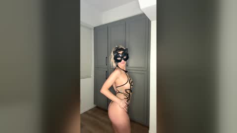 cutelittleblonde69 online show from February 8, 2026, 7:56 am