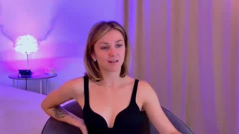 Snapshot of cutemirage chatting on October 29, 2025, 3:03 pm cutemirage online show from October 29, 2025, 3:03 pm