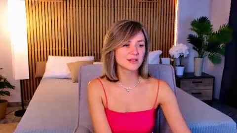Snapshot of cutemirage chatting on June 24, 2026, 2:49 pm cutemirage online show from June 24, 2026, 2:49 pm