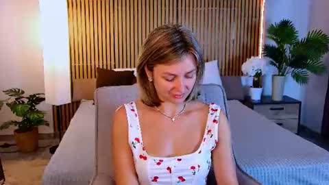 Snapshot of cutemirage chatting on July 5, 2026, 2:46 pm cutemirage online show from July 5, 2026, 2:46 pm