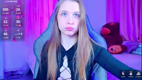 Snapshot of cutemousee chatting on April 3, 2026, 5:16 am Rina online show from April 3, 2026, 5:16 am
