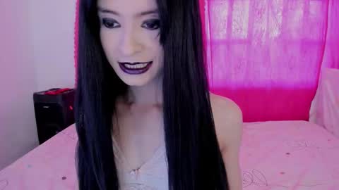 Natalie online show from September 12, 2025, 10:10 pm