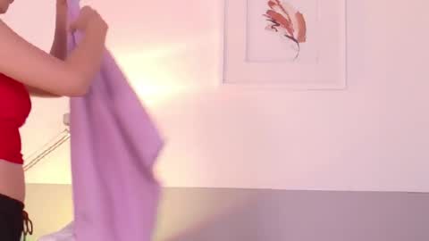 cutepetitee online show from February 27, 2026, 7:41 am