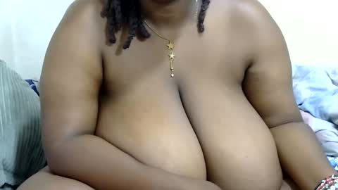 Snapshot of cutermilly chatting on February 8, 2026, 8:01 pm cutermilly online show from February 8, 2026, 8:01 pm