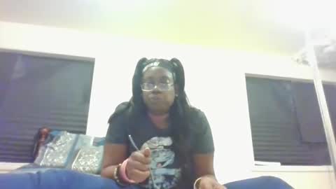 Snapshot of cuteshotkiki chatting on October 13, 2025, 6:24 am mary mack online show from October 13, 2025, 6:24 am