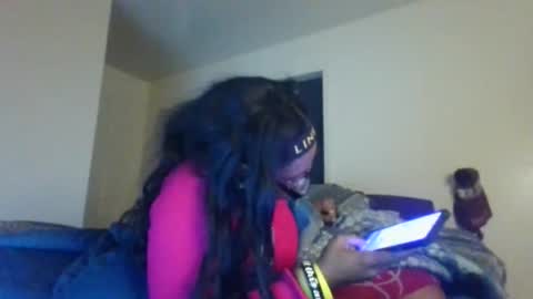 Snapshot of cuteshotkiki chatting on October 28, 2025, 1:25 pm mary mack online show from October 28, 2025, 1:25 pm