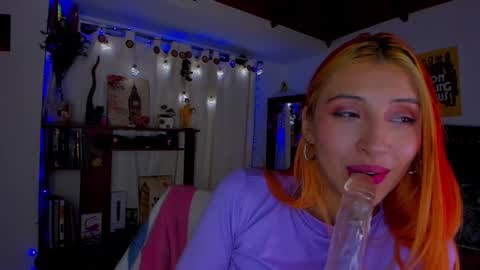 Snapshot of cuteweed420 chatting on January 1, 2025, 12:11 pm cuteweed420 online show from January 1, 2025, 12:11 pm