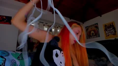 Snapshot of cuteweed420 chatting on January 3, 2025, 7:27 am cuteweed420 online show from January 3, 2025, 7:27 am