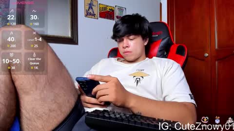 Snapshot of cuteznowyy chatting on January 29, 2025, 12:22 am Ask me online show from January 29, 2025, 12:22 am