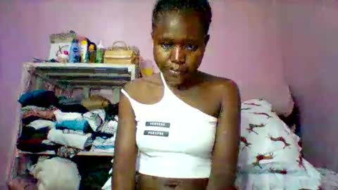 Snapshot of cutezola chatting on September 20, 2025, 5:19 am cutezola online show from September 20, 2025, 5:19 am