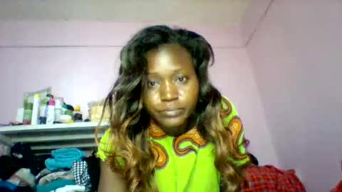 Snapshot of cutezola chatting on October 5, 2025, 5:06 am cutezola online show from October 5, 2025, 5:06 am