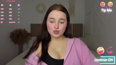 Nika  online show from February 5, 2026, 2:22 pm